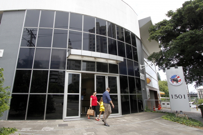 Consulado Americano em Porto Alegre abre até junho 2017